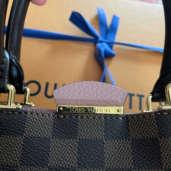 Authentic Louis Vuitton Brittany - Picture 2 of 10